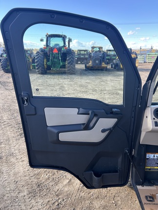 Used 2021 John Deere XUV 835R ATVs & Gators at Horizon Ag & Turf in Barrhead, AB - Photo9