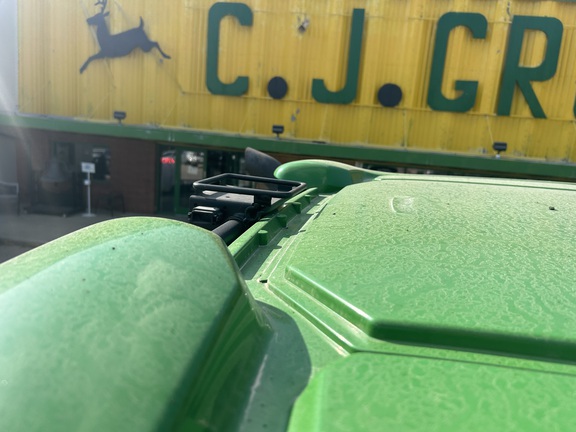 2021 John Deere 6195M (23rd thumbnail)
