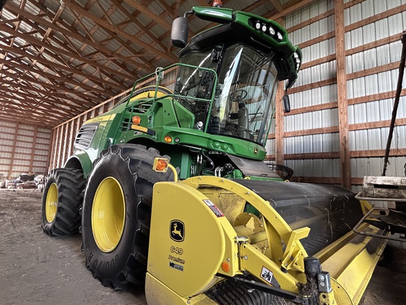 Used 2024 John Deere 8400 Self Propelled Forage Harvesters at Horizon Ag & Turf in Barrhead, AB - Photo6