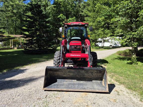 Photo of 2023 Mahindra 6075