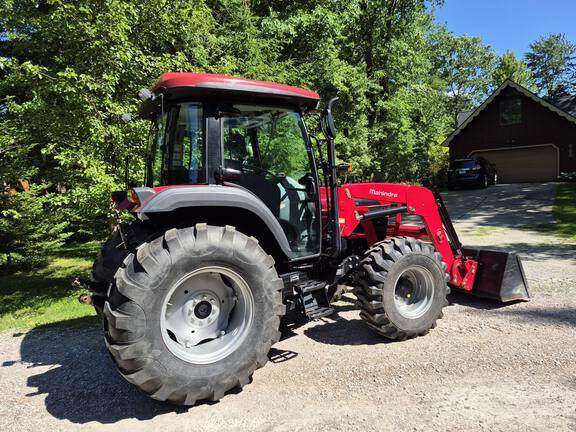 Photo of 2023 Mahindra 6075