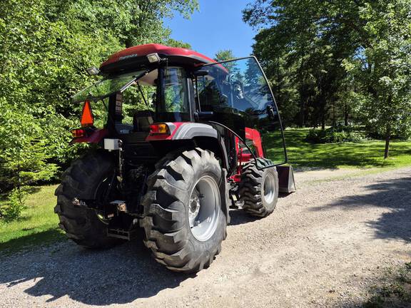 Photo of 2023 Mahindra 6075