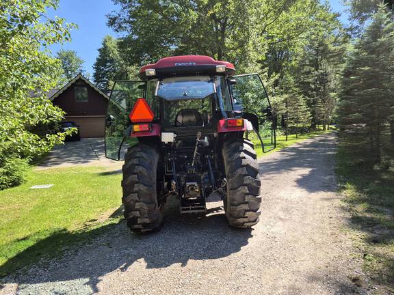 Photo of 2023 Mahindra 6075