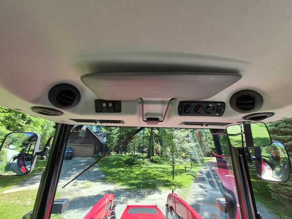 Photo of 2023 Mahindra 6075