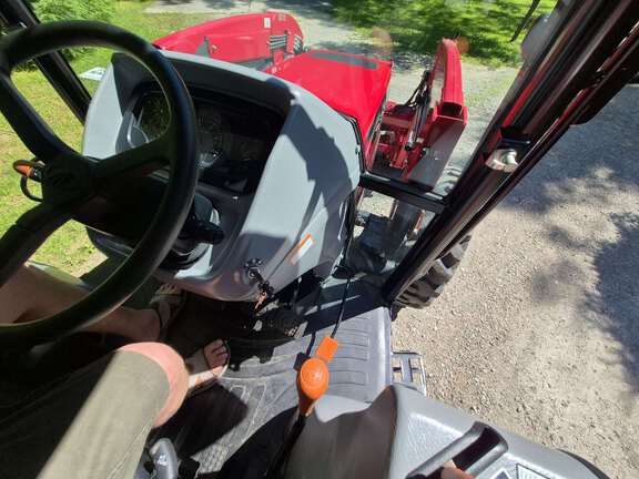 Photo of 2023 Mahindra 6075