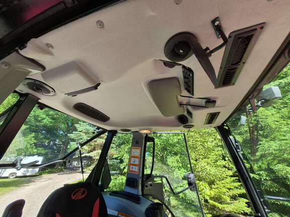 Photo of 2023 Mahindra 6075