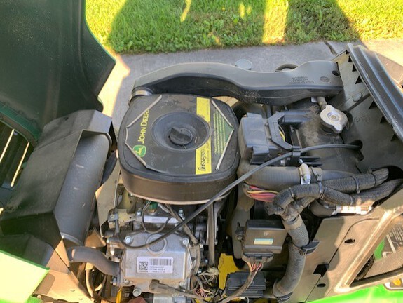 Photo of 2021 John Deere X730