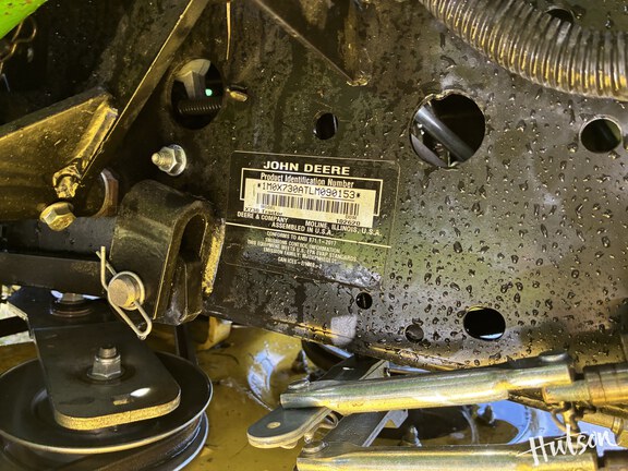 Photo of 2021 John Deere X730