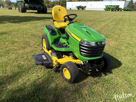 Photo of 2021 John Deere X730