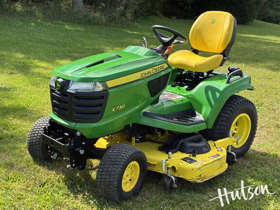 Photo of 2021 John Deere X730