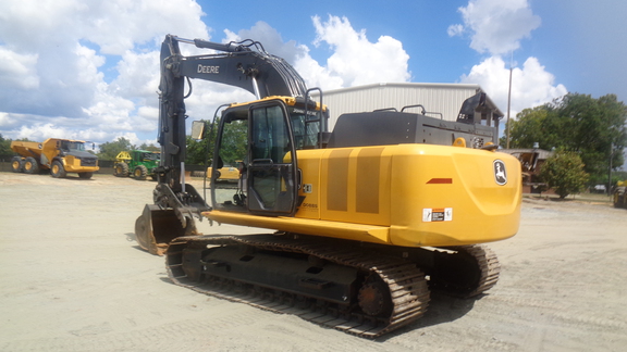 0 John Deere 210 P-Tier