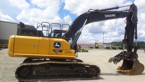  John Deere 210 P-Tier