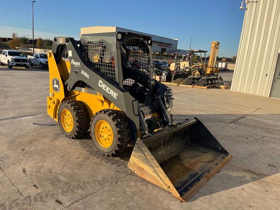 2024 John Deere 318G