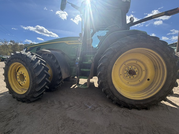 Photo of 2025 John Deere 8R 280