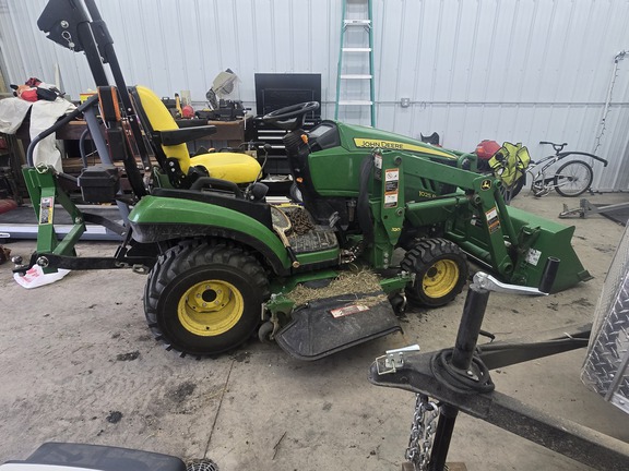  John Deere 1025R