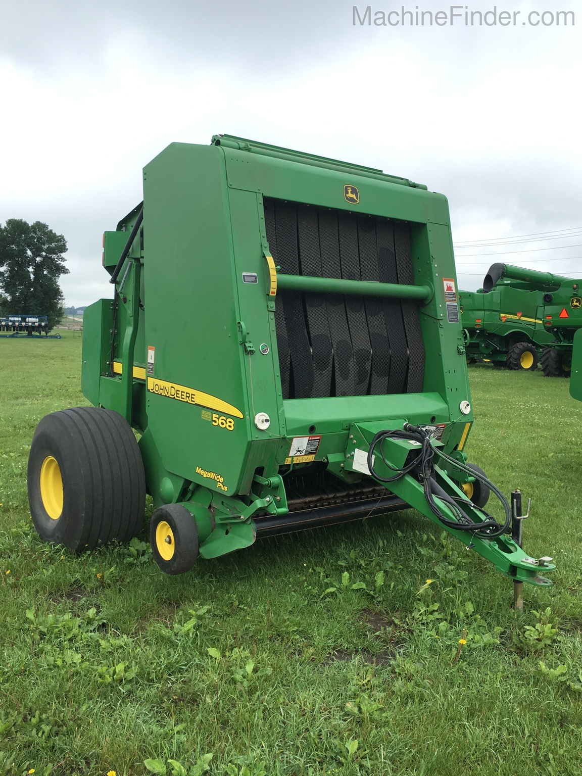 2010 John Deere 568