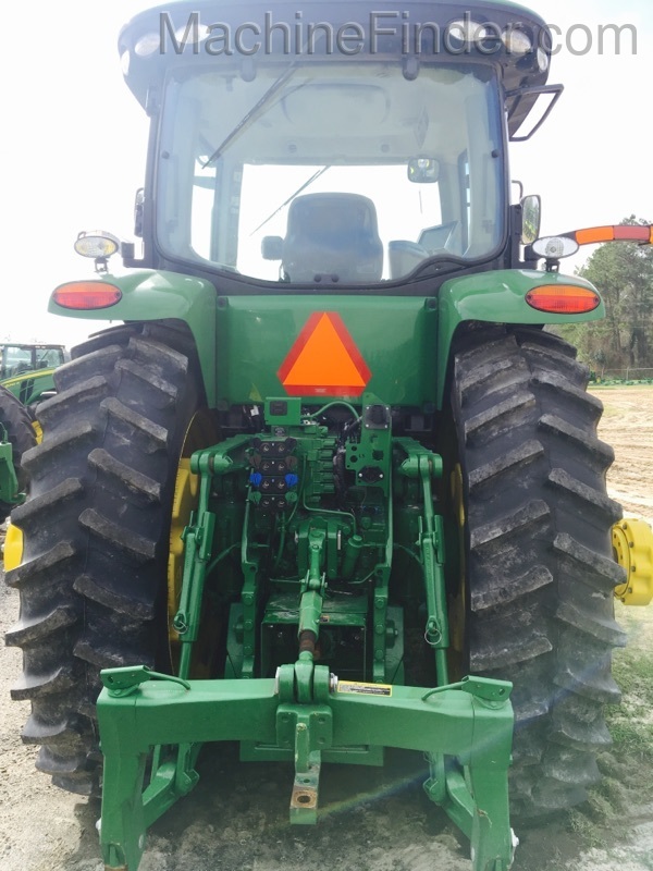 2017 John Deere 8245R Image 4