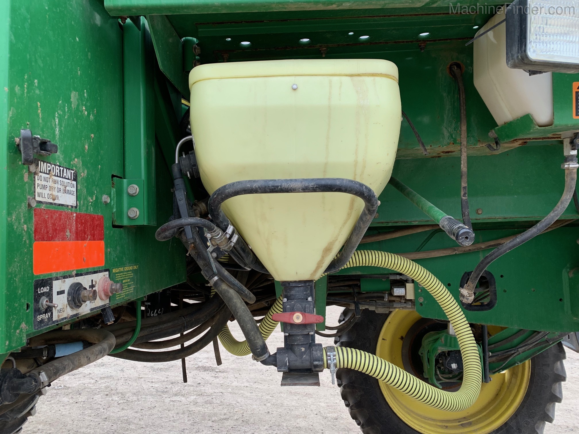 2001 John Deere 4710 Image 7