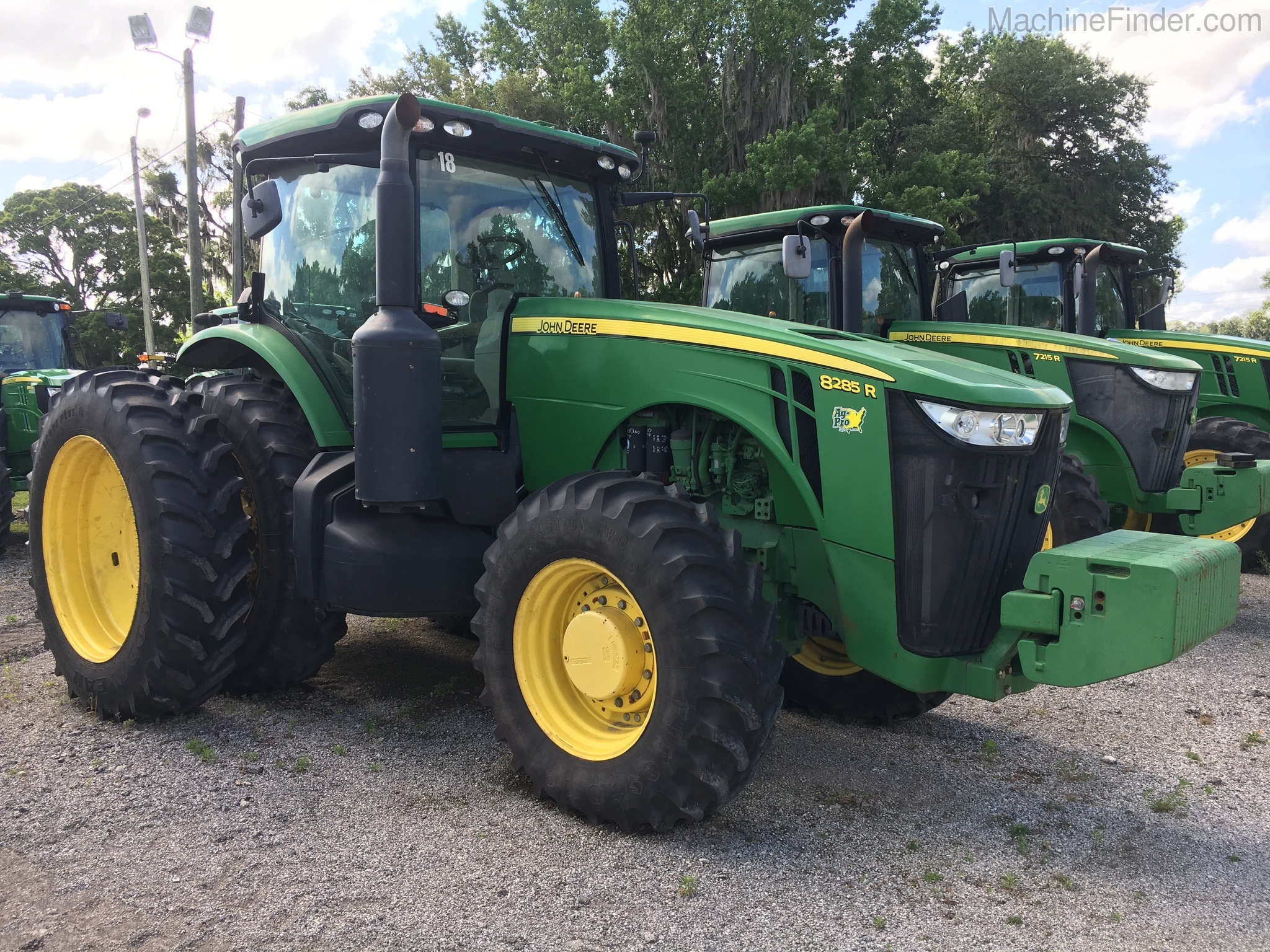 2012 John Deere 8285R Image 1
