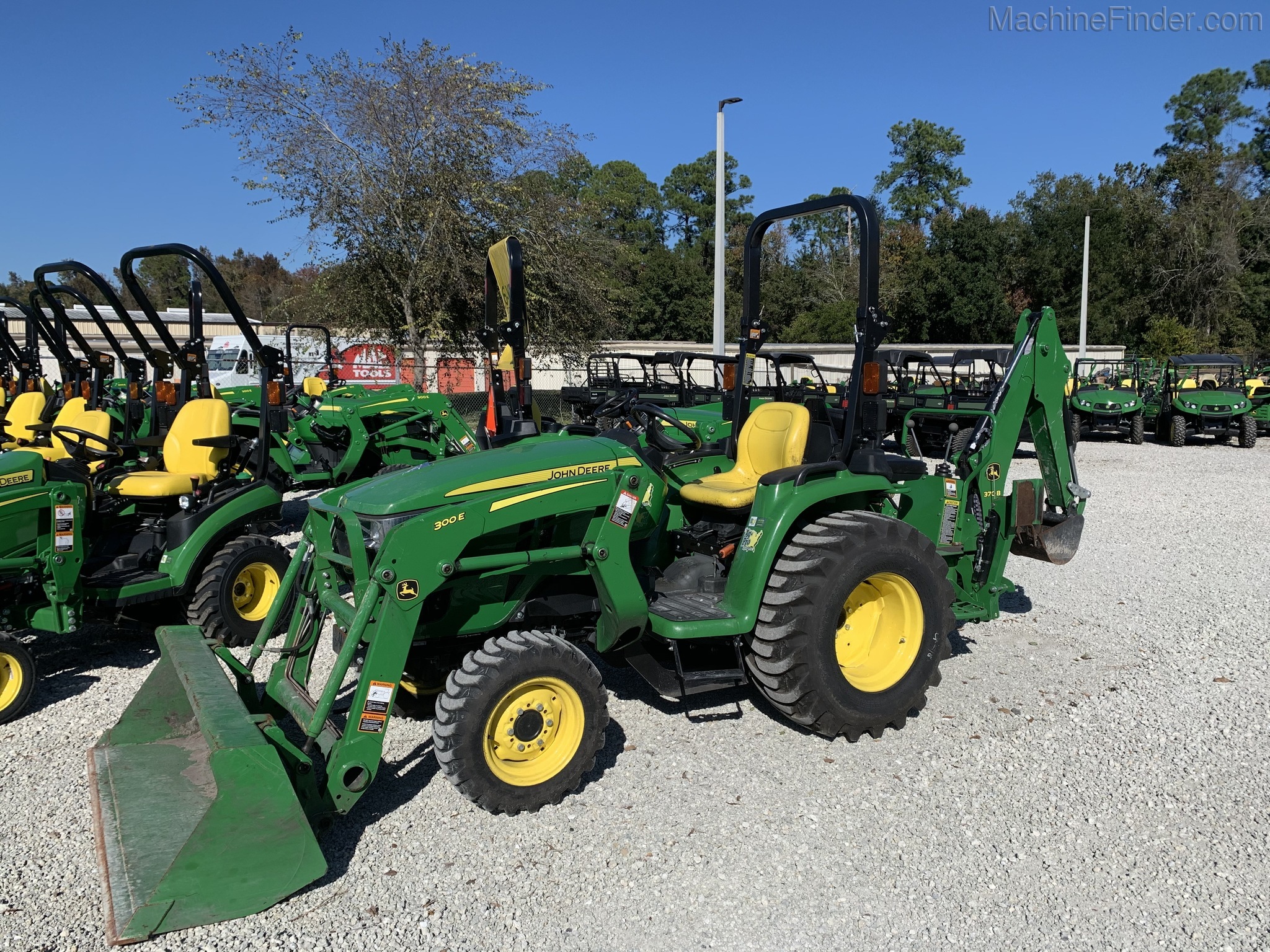 2018 John Deere 3025E Image 1