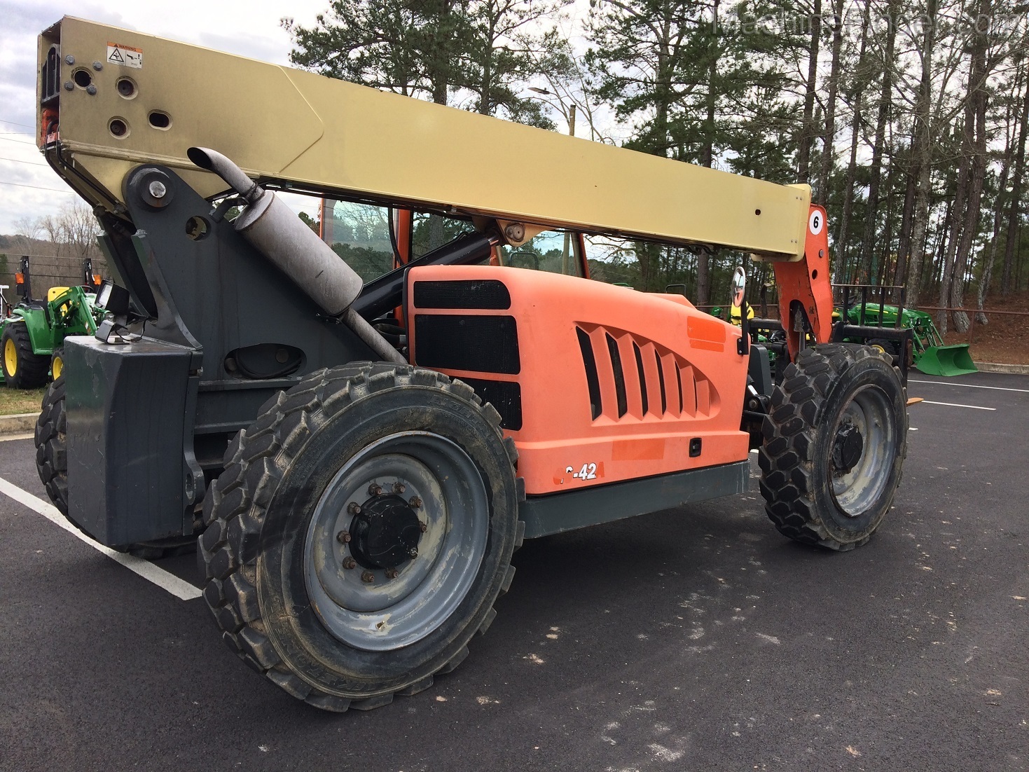 2012 JLG G6-42A Image 4
