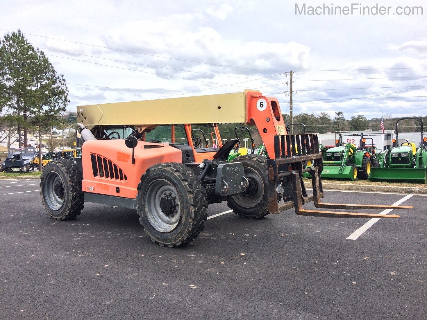 2012 JLG G6-42A Image 5