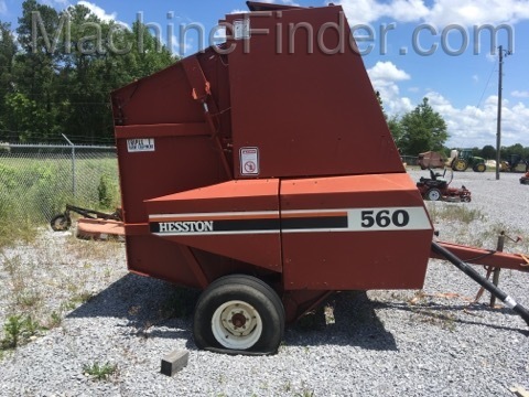 1988 Hesston 560R Image 2