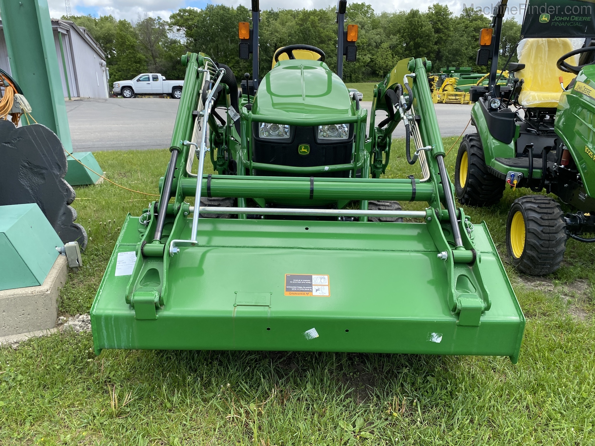 Equipment Details 2019 John Deere 1023E