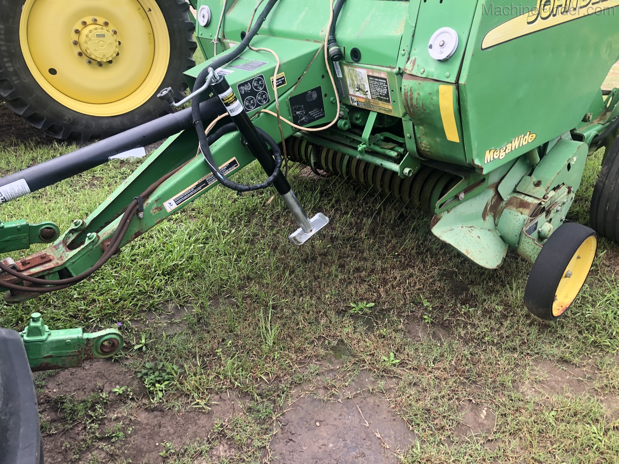 2003 John Deere 467 Image 2