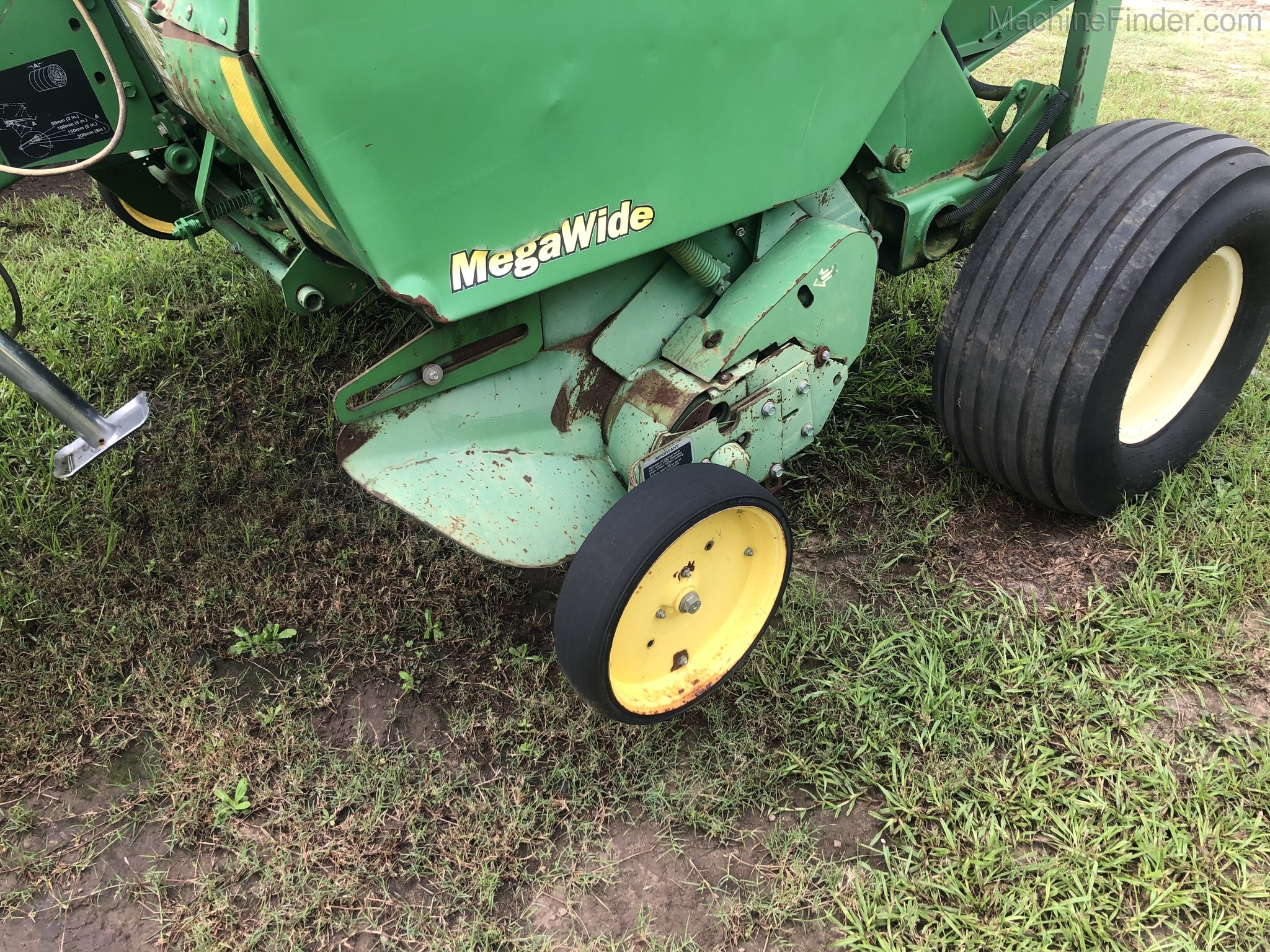 2003 John Deere 467 Image 3