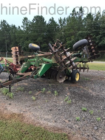 1999 John Deere 637 Image 2