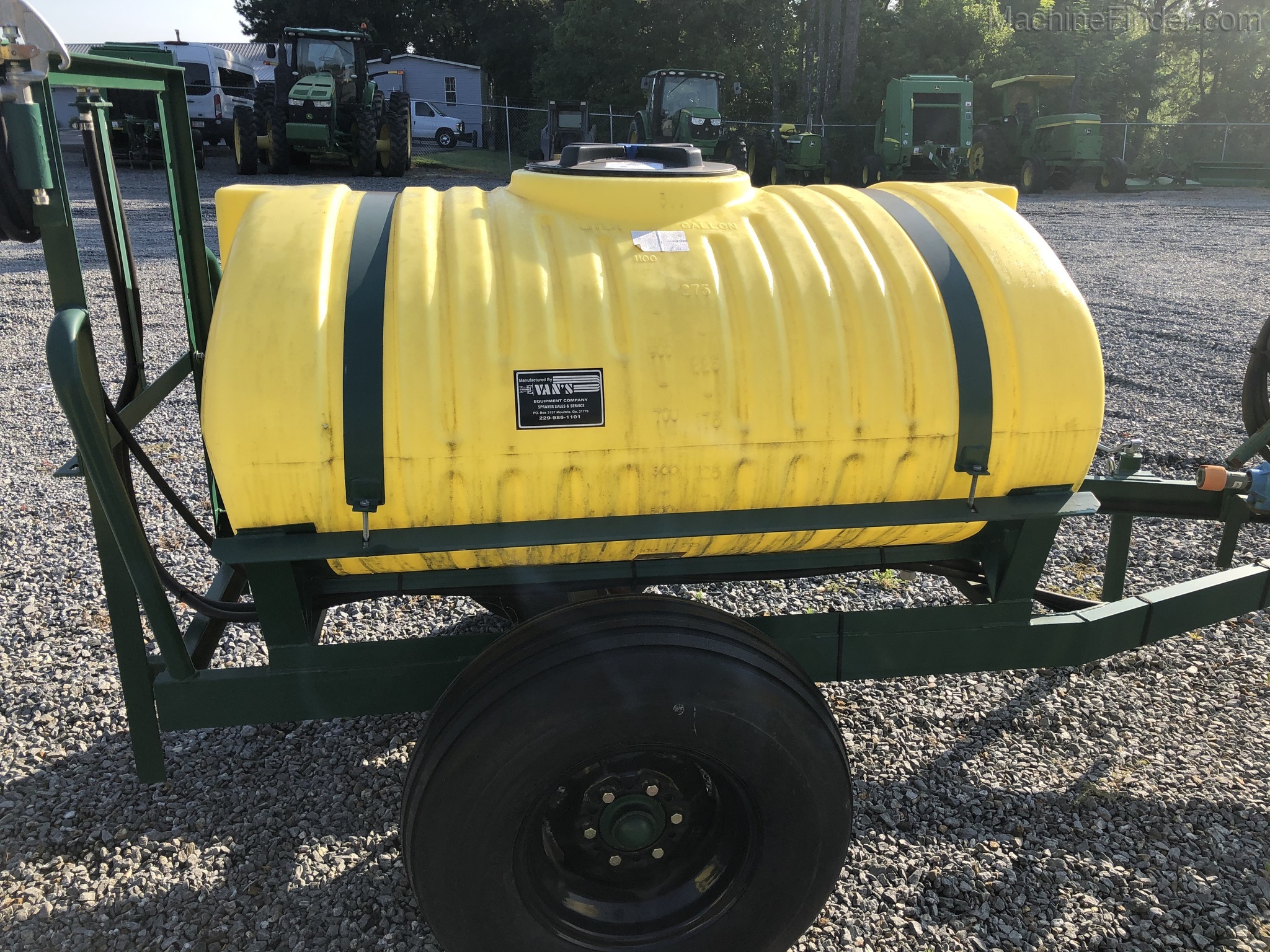 2019 John Deere 300 GALLON Image 1