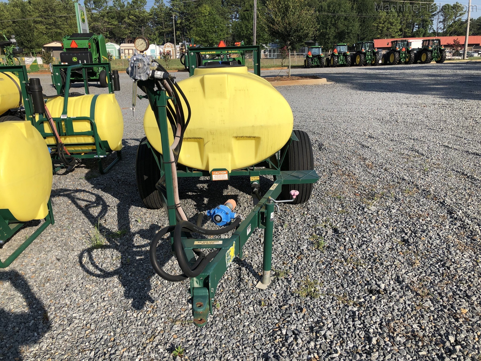 2019 John Deere 300 GALLON Image 4