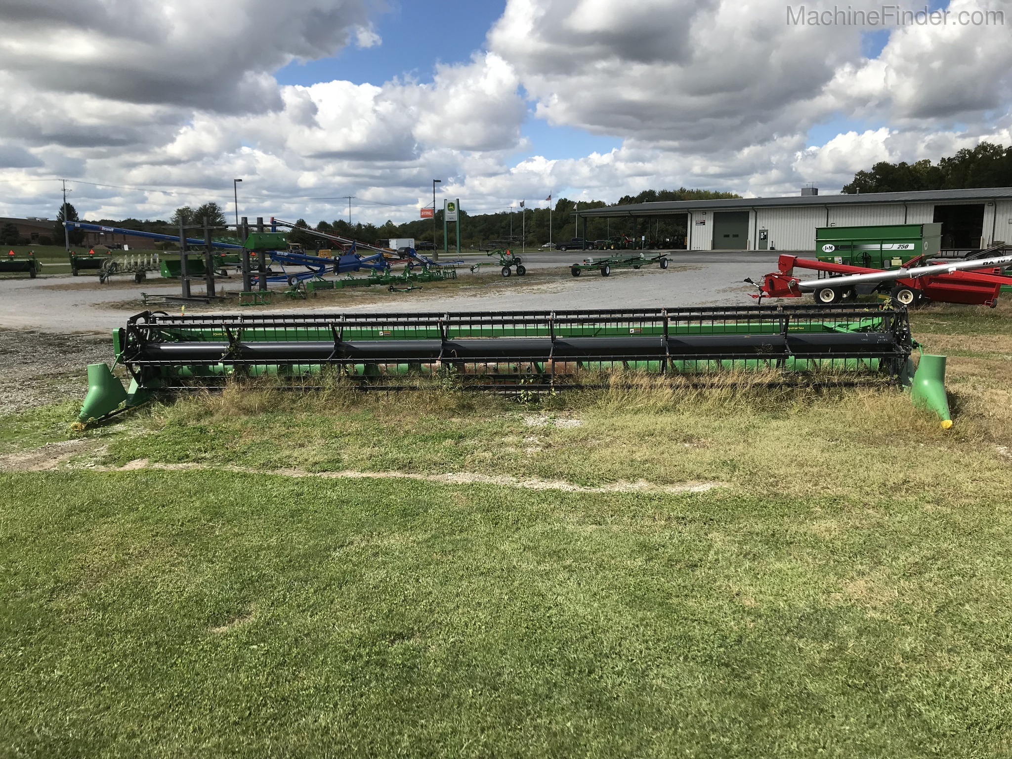 2010 John Deere 635F Image 1