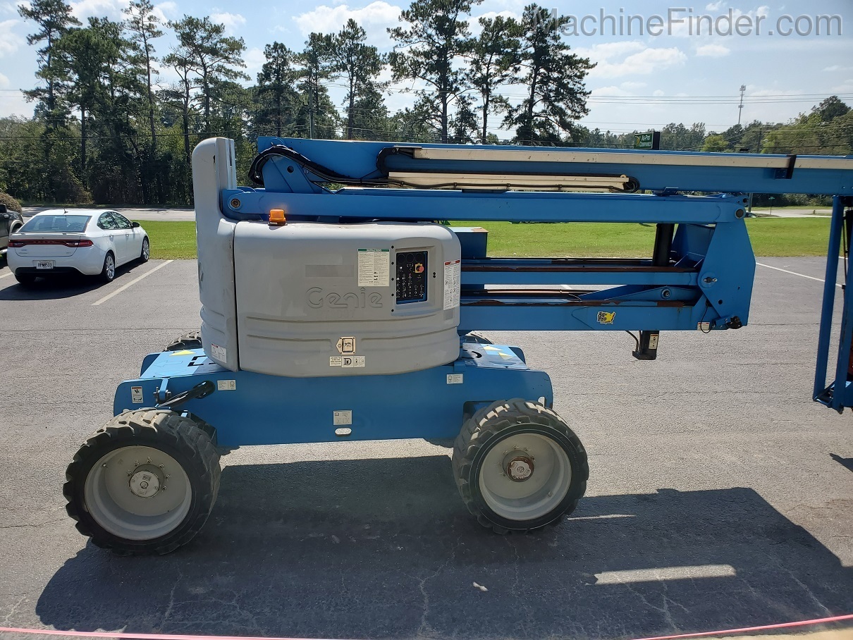 2012 Genie Z60/34 Image 6