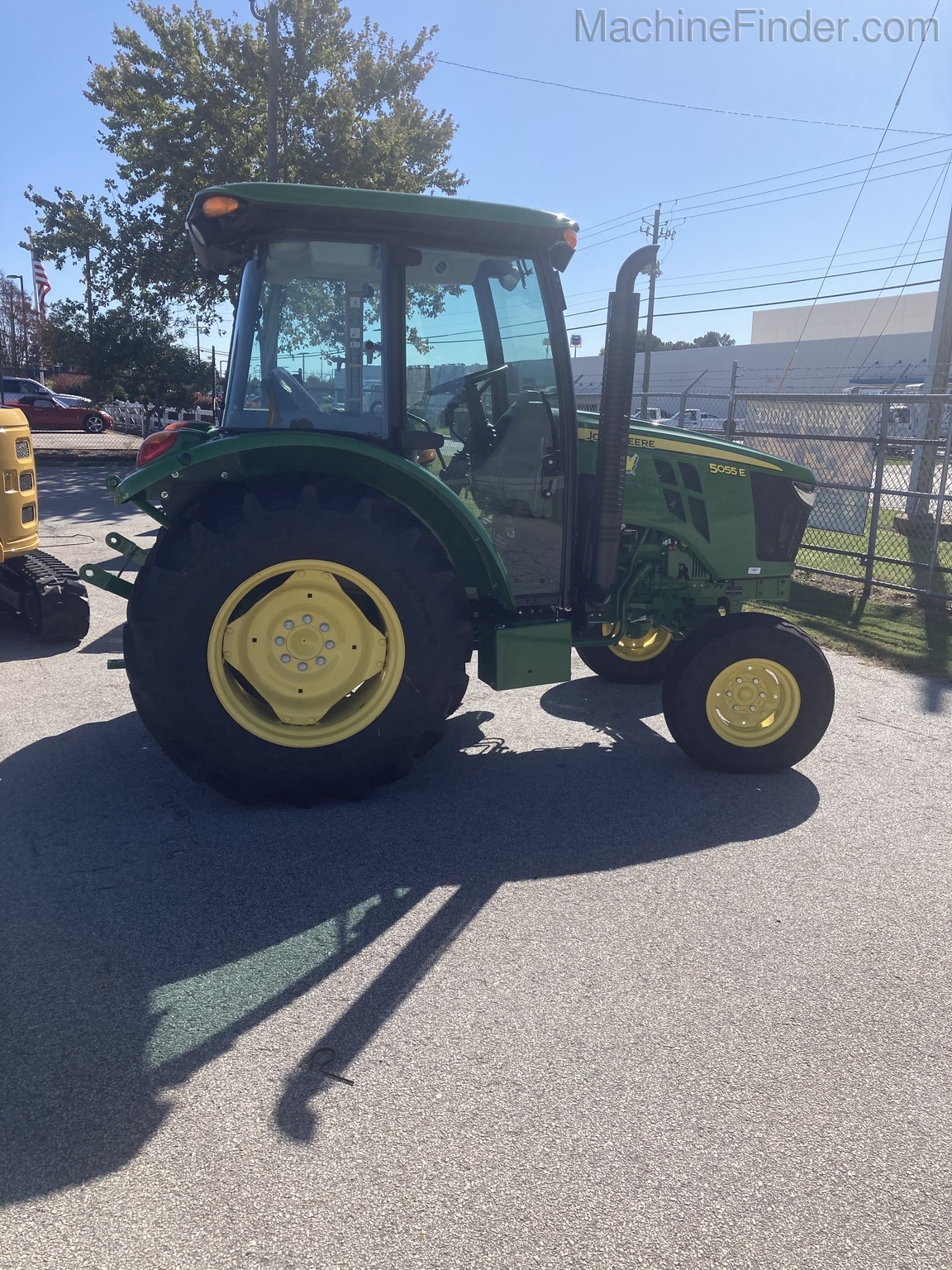 2020 John Deere 5055E Image 1