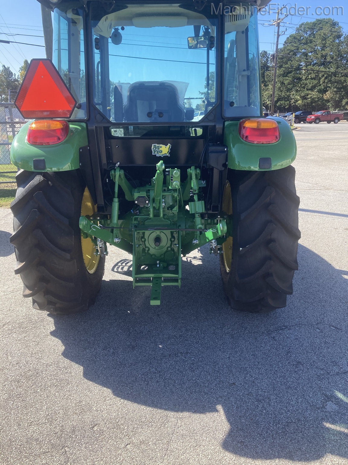 2020 John Deere 5055E Image 2