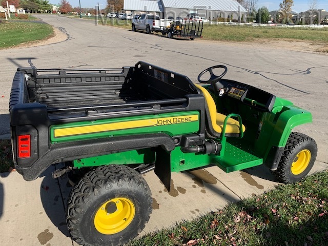 2018 John Deere TX 4X2 Image 4