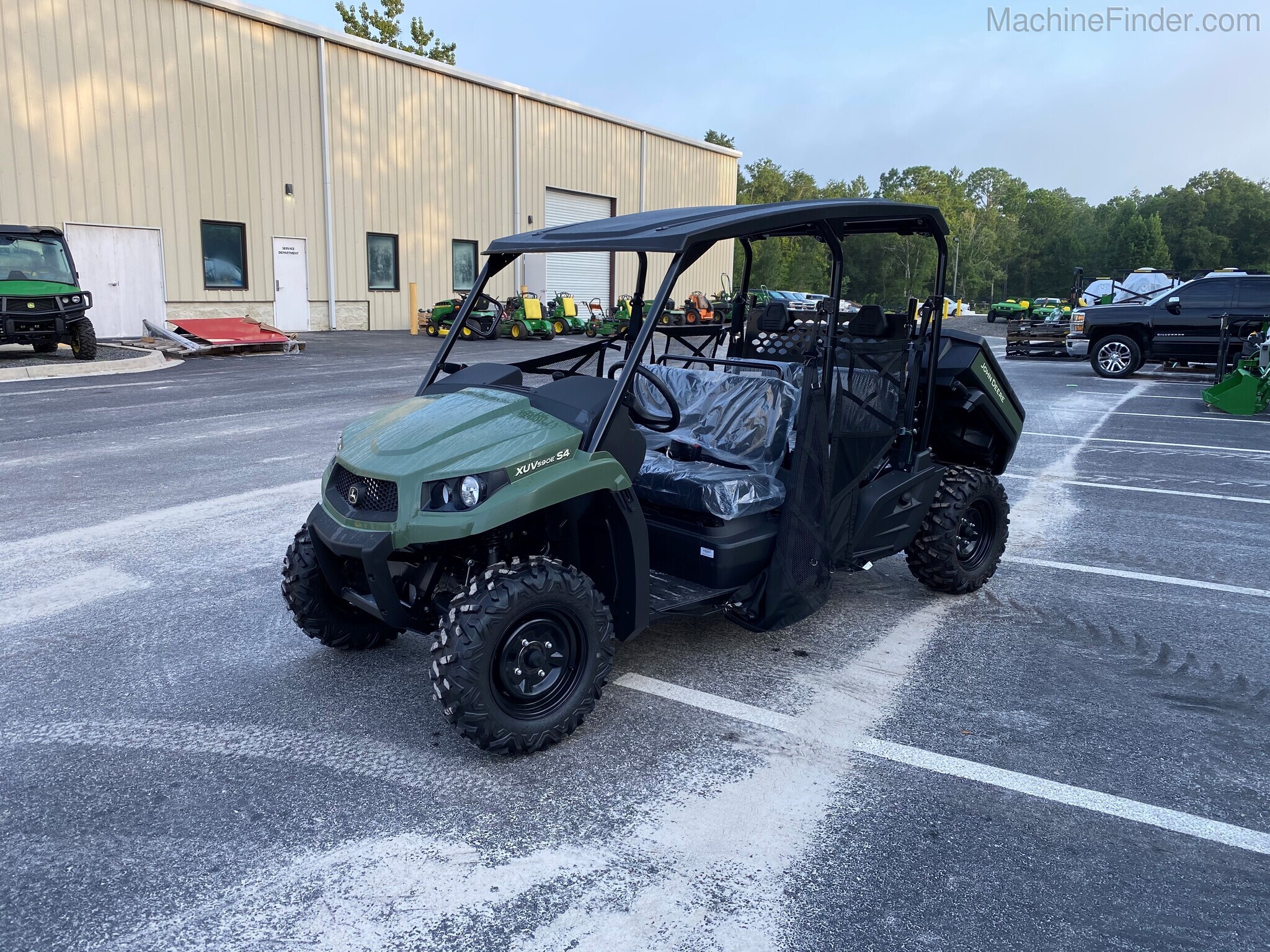 2021 John Deere 590E S4 Image 3