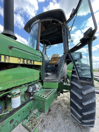 1979 John Deere 4640 Image 9