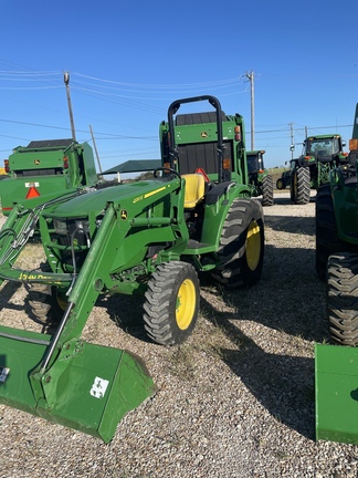2019 John Deere 4044M Image 1