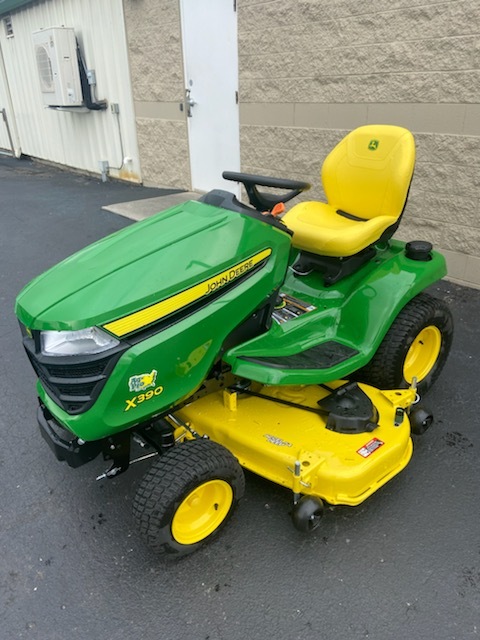 2023 John Deere X390 Image 1