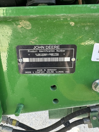 2020 John Deere 6120M-4