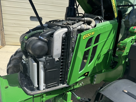 2020 John Deere 6120M-5