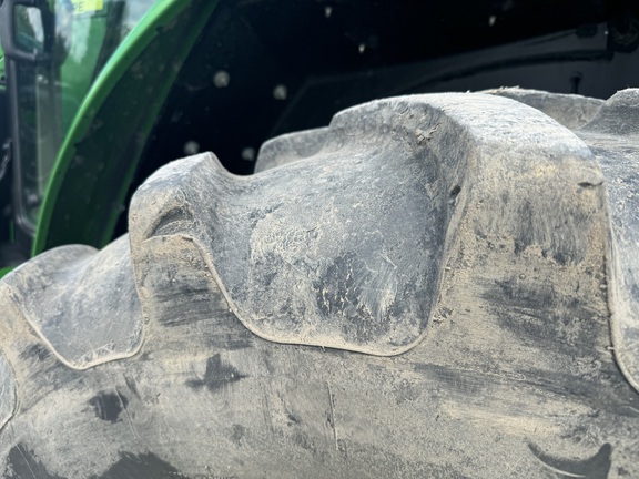 2020 John Deere 6120M-10