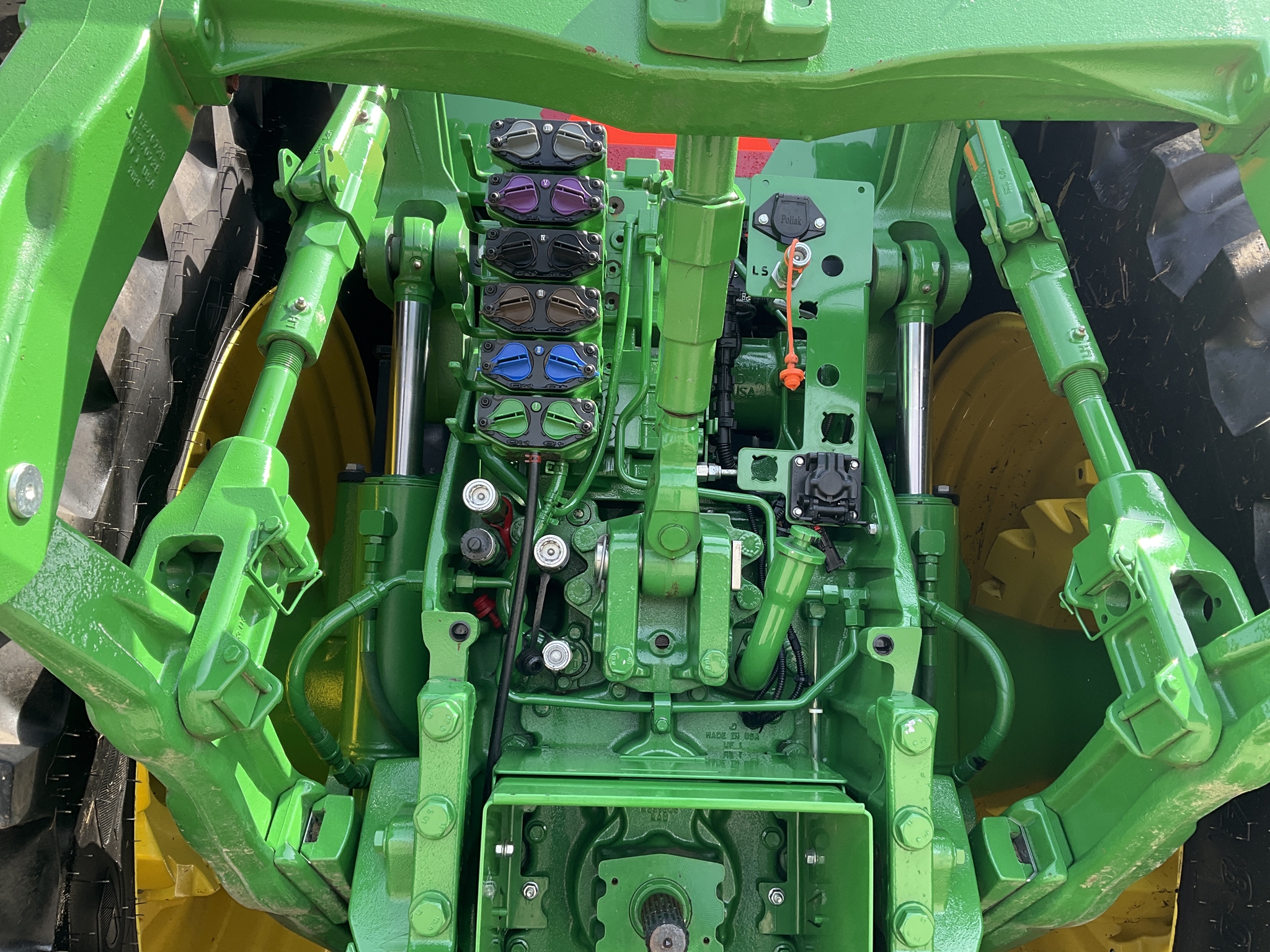 2023 John Deere 8R 250 Image 24