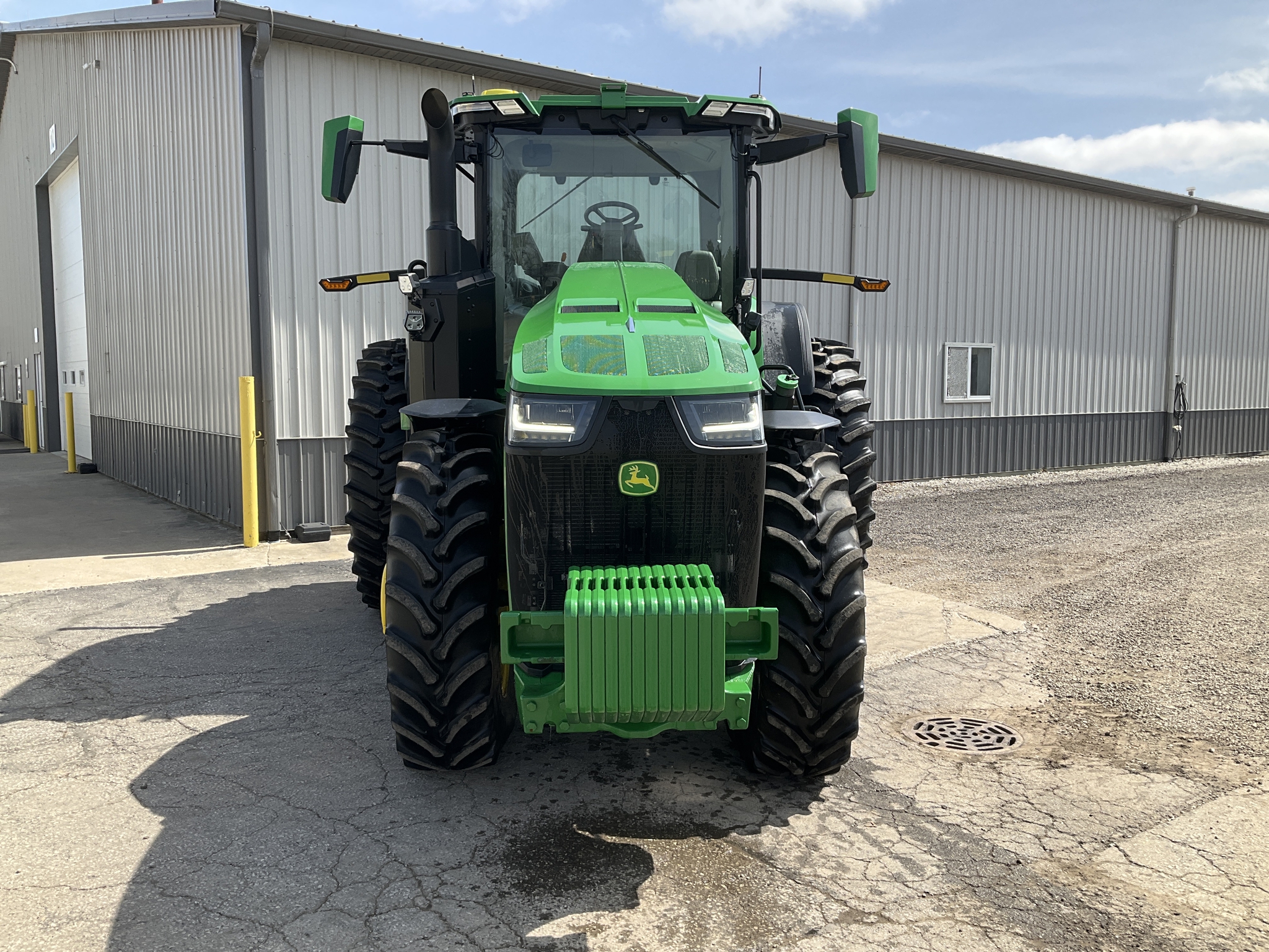 2023 John Deere 8R 250 Image 26