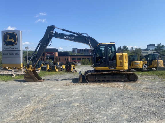 2022 John Deere 135G