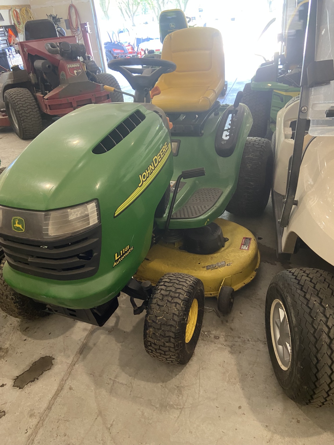 2005 John Deere L118 Lawn & Garden Tractors Mishawaka, IN