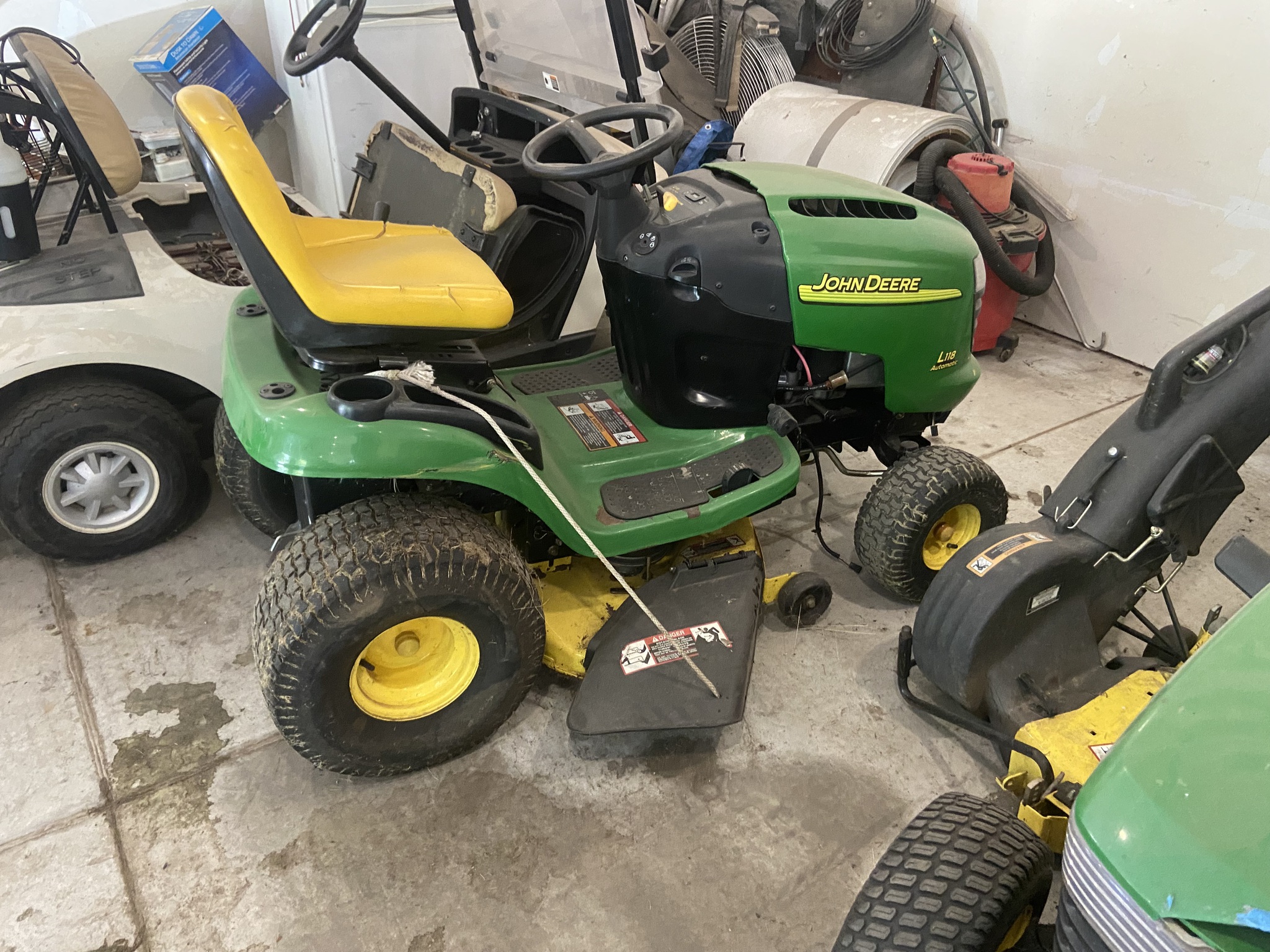 2005 John Deere L118 Lawn & Garden Tractors Mishawaka, IN